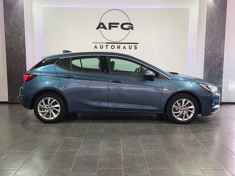 Gebraucht Opel Astra 150 PS (110 kW) 2017 Blau Limousine