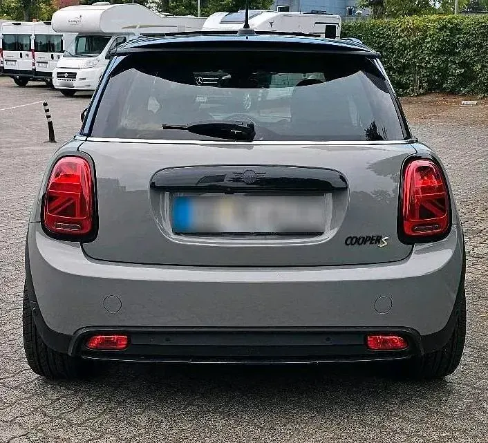 Gebraucht Mini Cooper SE 135 kW (184 PS) 2022 Grau Kleinwagen