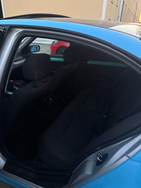 Usata BMW 318 143 CV (105 kW) 2003 Nero Berlina