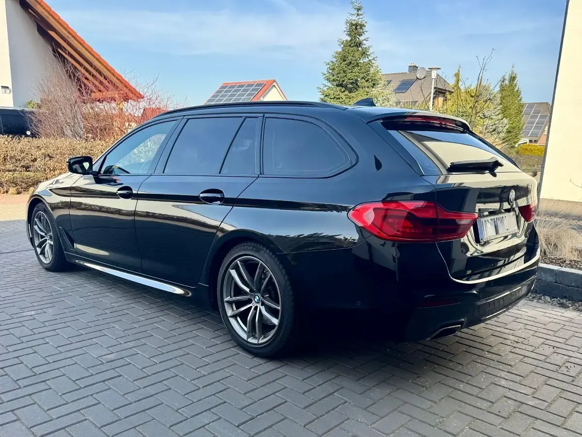 Gebraucht BMW 520 Performance 190 PS (139 kW) 2018 Schwarz Kombi