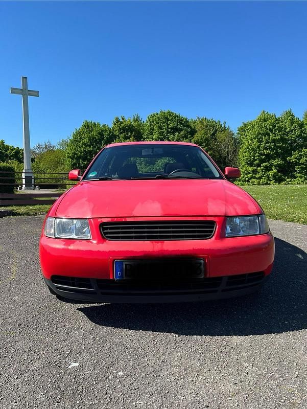Rot Gebraucht 1998 Audi A3 Limousine | 1.200 € (Guter Preis) - Bild 1/4
