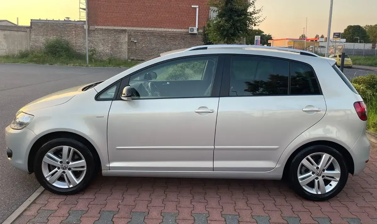 Gebraucht VW Golf Plus Cross Match 122 PS (89 kW) 2012 Silber Van / Kleinbus