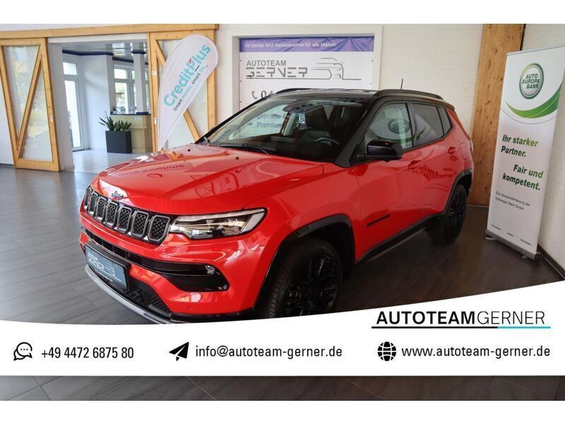 Rotschwarz Gebraucht 2023 Jeep Compass SUV | 29.738 € (Fairer Preis) - Bild 1/2