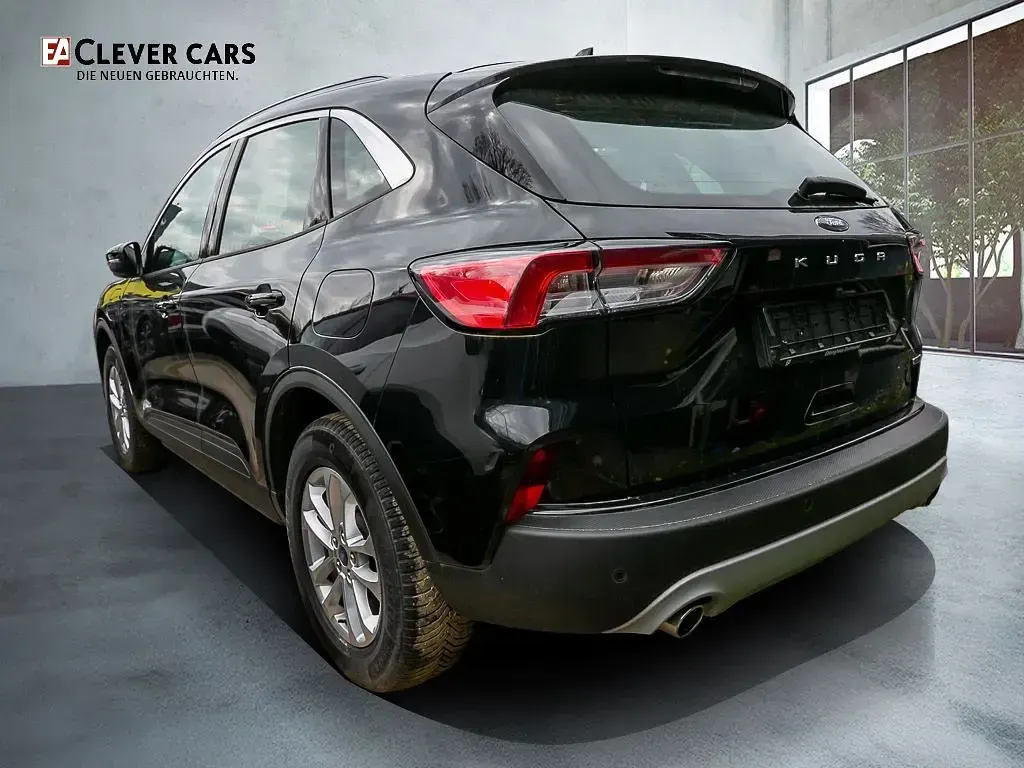 Gebraucht Ford Kuga Titanium 224 PS (164 kW) 2022 Schwarz SUV