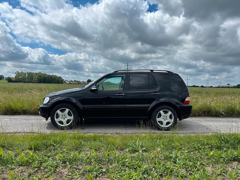 Gebraucht Mercedes ML400 250 PS (183 kW) 2003 Schwarz SUV