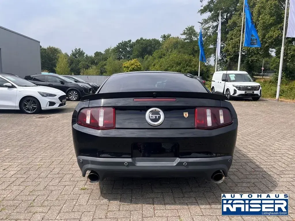 Gebraucht Ford Mustang GT Premium 417 PS (306 kW) 2012 Schwarz Coupé