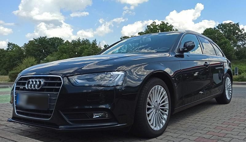 Second-hand Audi A4 2014 Negru Break
