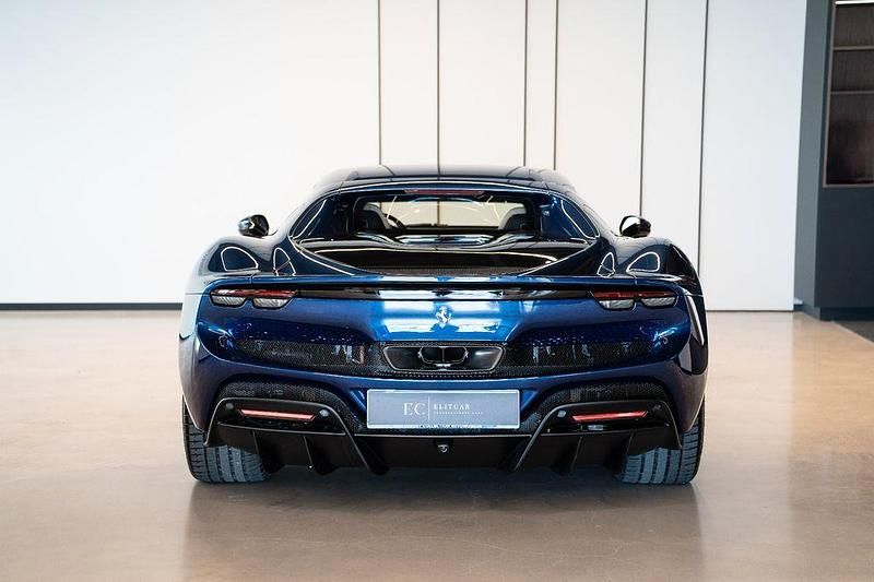 Gebraucht Ferrari 296 829 PS (609 kW) 2024 Blau