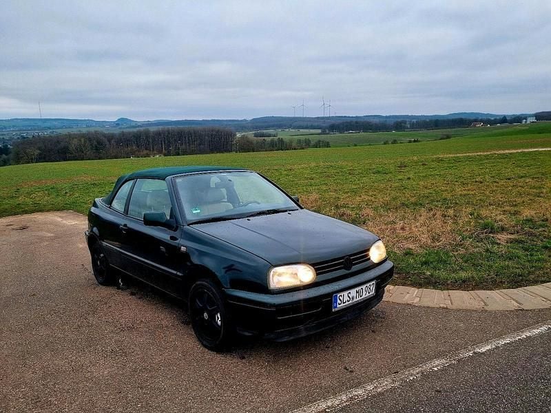 Gebraucht VW Golf Cabriolet 101 PS (74 kW) 1997 Grün Cabrio