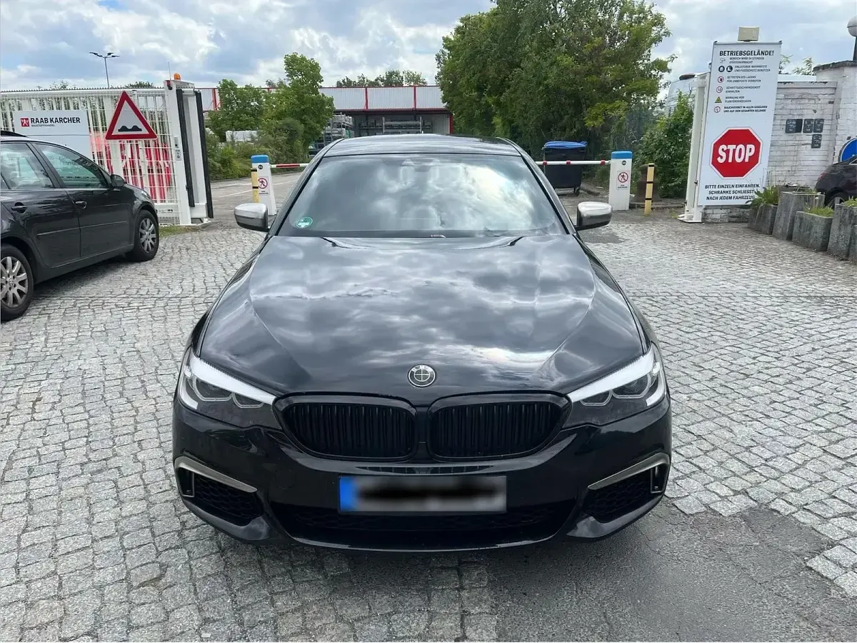 Gebraucht BMW M550 400 PS (294 kW) 2018 Andere farben Limousine