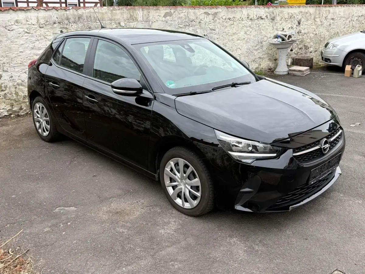 Usado Opel Corsa Edition 102 HP (75 kW) 2021 Preto Citadino