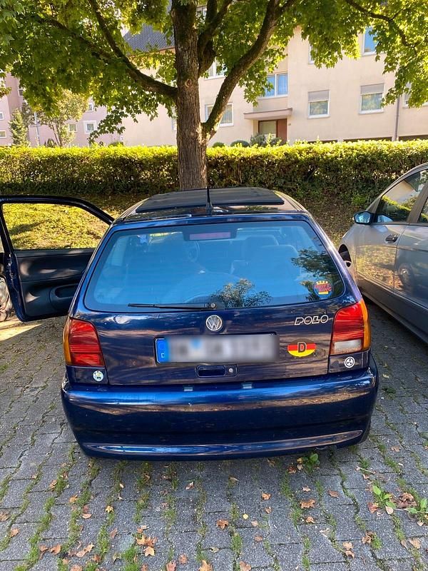 Blau Gebraucht 1998 VW Polo Kleinwagen | 450 € (Guter Preis) - Bild 1/4