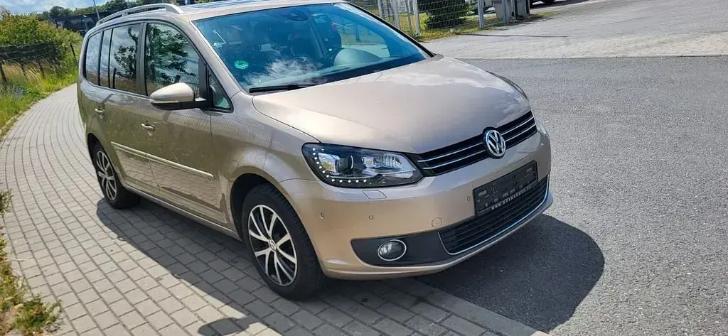 Gebraucht VW Touran Cup 140 PS (102 kW) 2015 Grau Van / Kleinbus
