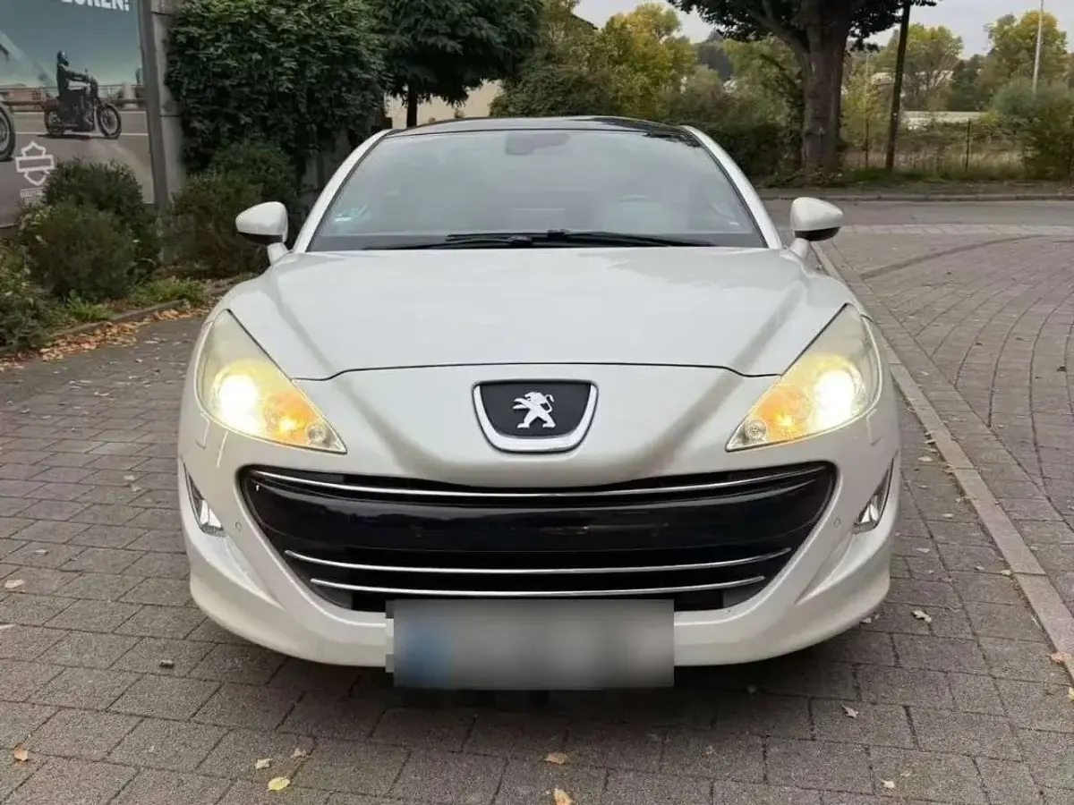 Gebraucht Peugeot RCZ 156 PS (114 kW) 2012 Weiß Coupé