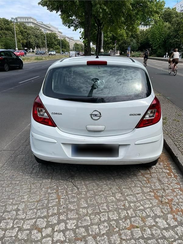 Second-hand Opel Corsa 75 CP (55 kW) 2013 Alb Hatchback