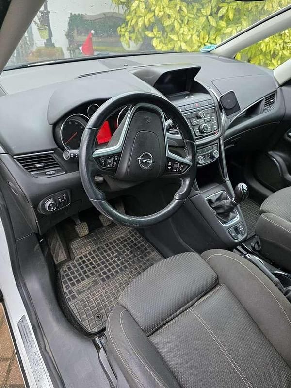 Gebraucht Opel Zafira Tourer Selection 150 PS (110 kW) 2013 Weiß Van / Kleinbus