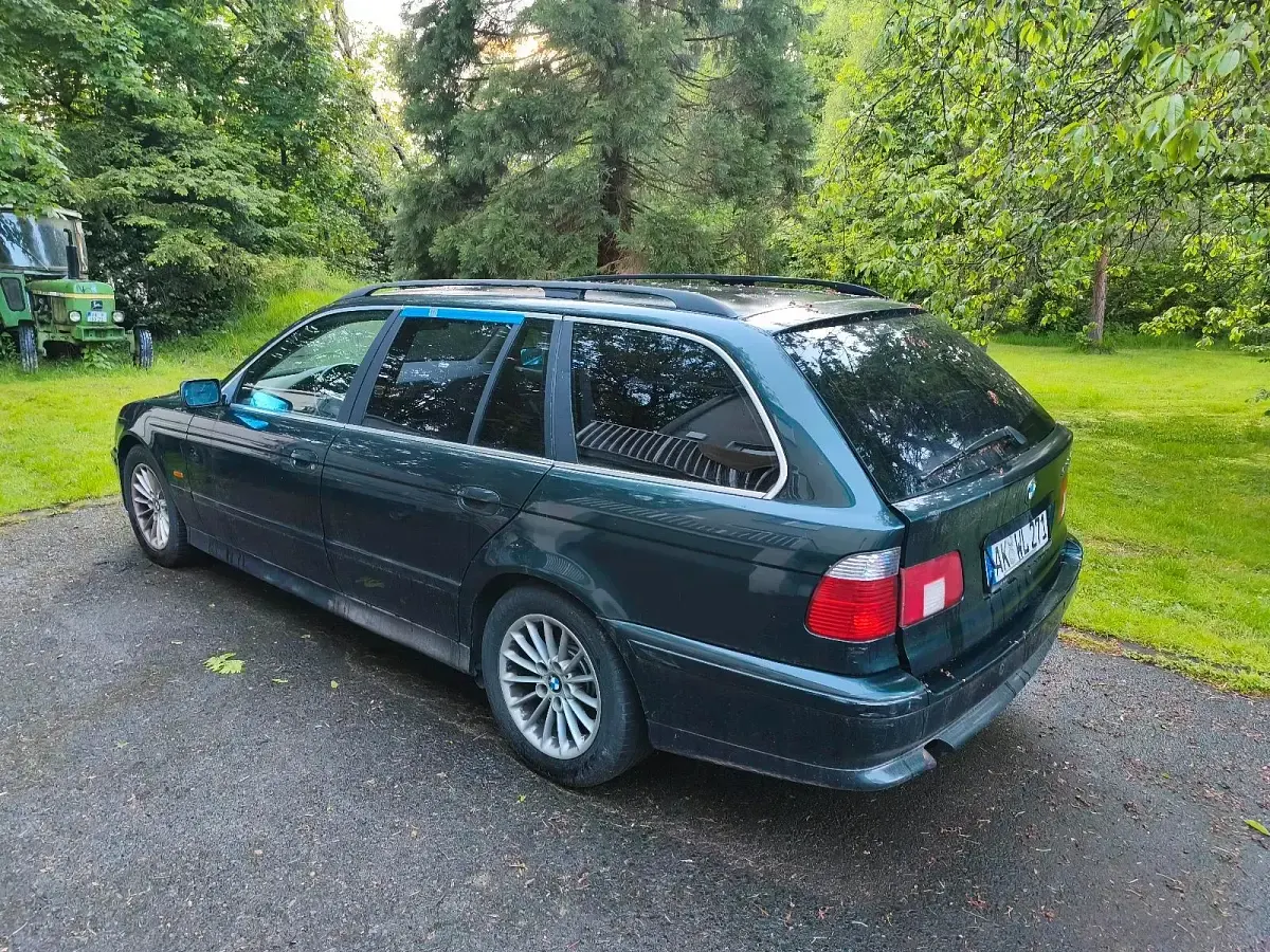 Gebraucht BMW 530 196 PS (144 kW) 2002 Kombi