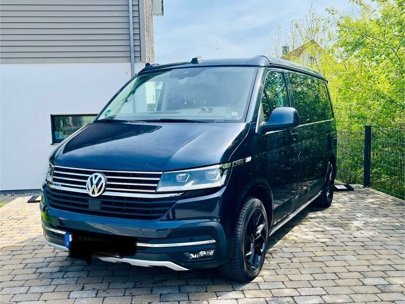 Blau Gebraucht 2024 VW T6.1 California Van | 75.990 € - Bild 1/4