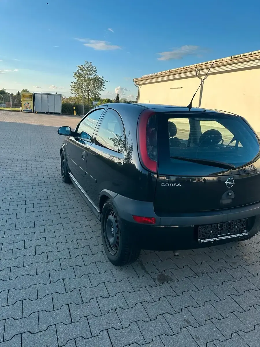 Gebraucht Opel Corsa 60 PS (44 kW) 2003 Schwarz Kleinwagen