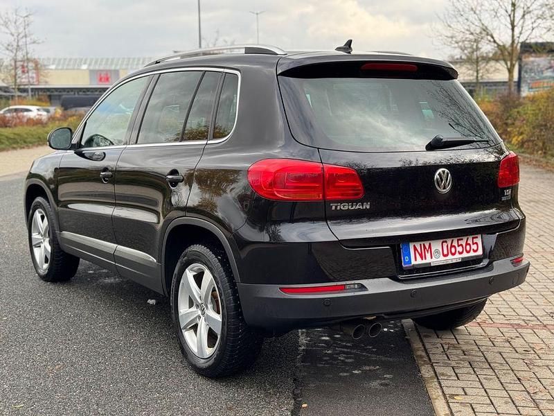 Gebraucht VW Tiguan Sportline 122 PS (89 kW) 2013 Schwarz SUV