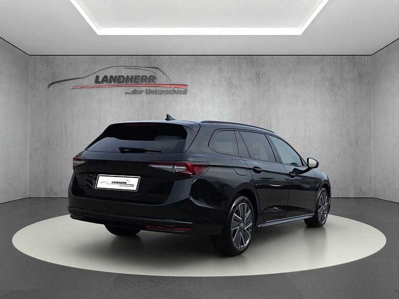 Gebraucht Skoda Superb SportLine 204 PS (150 kW) 2025 Ebony schwarz Kombi