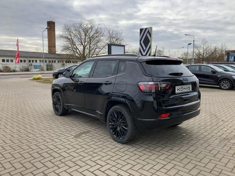 Gebraucht Jeep Compass 239 PS (175 kW) 2022 Solid black (5ck) SUV