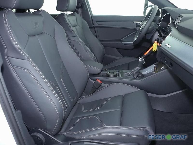 Gebraucht Audi Q3 Sportback Business 150 PS (110 kW) 2025 Gletscherweiß SUV