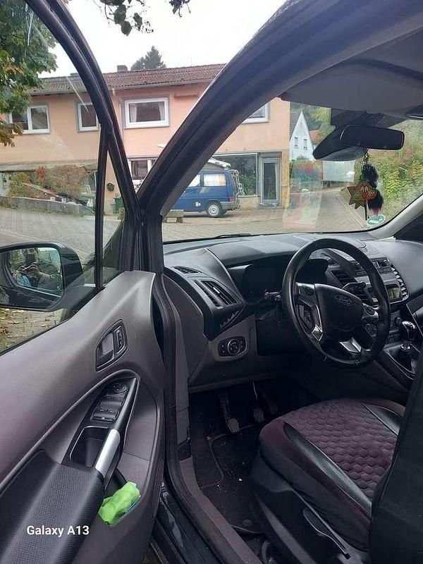 Gebraucht Ford Tourneo Trend 101 PS (74 kW) 2019 Kombi