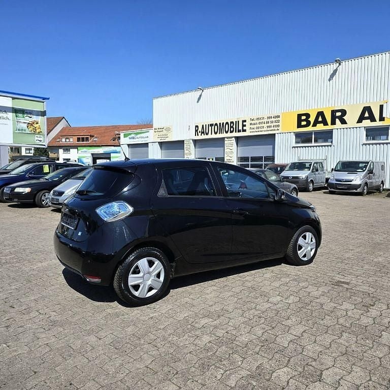 Gebraucht Renault Zoe 42 kW (58 PS) 2016 Schwarz Kleinwagen