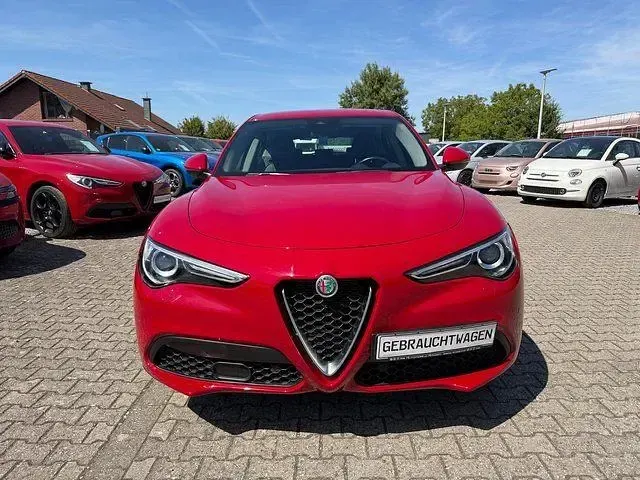 Gebraucht Alfa Romeo Stelvio Super 200 PS (147 kW) 2021 Rot SUV