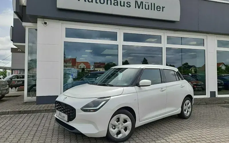 Neu Suzuki Swift Comfort 82 PS (60 kW) 2026 Weiß Kleinwagen