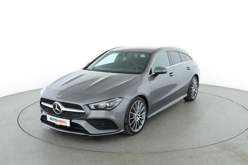 Grau Gebraucht 2020 Mercedes CLA200 Shooting Brake AMG line Kombi | 28.590 € (Fairer Preis) - Bild 1/3