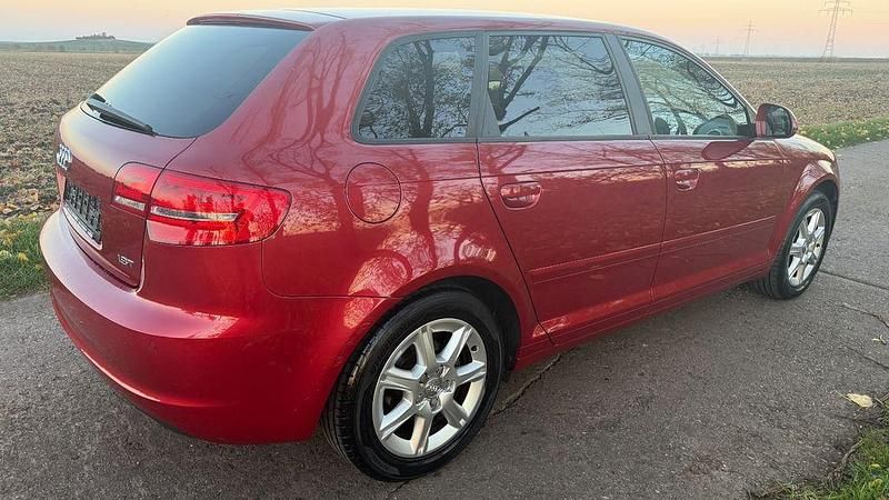 Gebraucht Audi A3 Sport 160 PS (117 kW) 2009 Rot Limousine