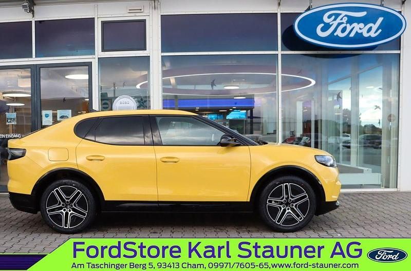 Neu Ford Capri Standard Range 139 kW (190 PS) 2026 Vivid yellow SUV