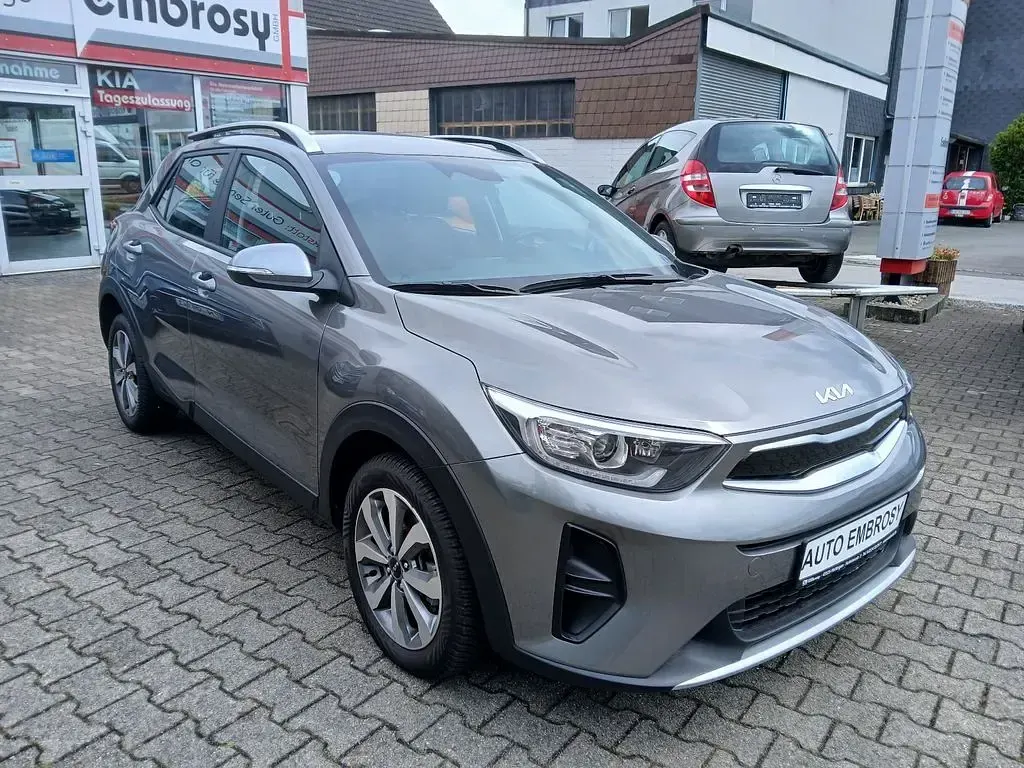 Gebraucht Kia Stonic Vision 101 PS (74 kW) 2025 Grau SUV