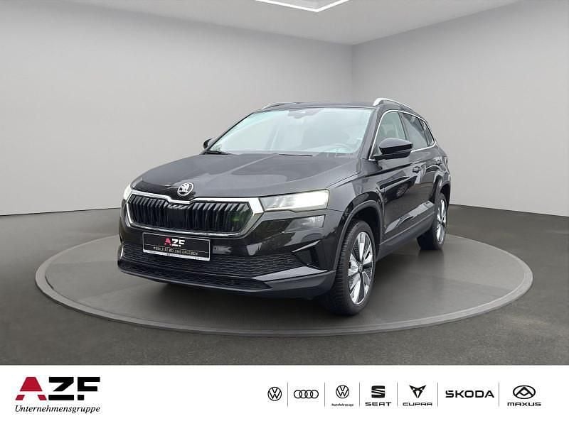 Blackmagic perleffekt Gebraucht 2023 Skoda Karoq Style SUV | 28.480 € (Superpreis) - Bild 1/4