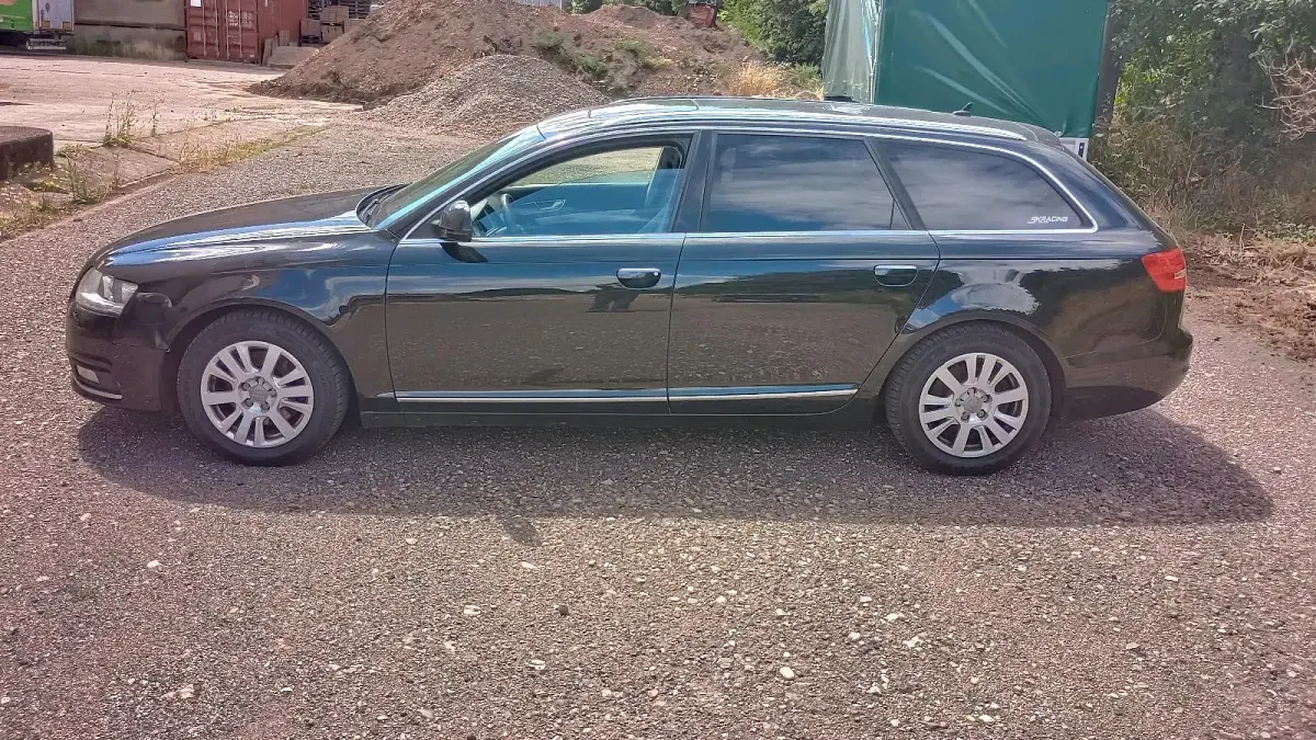 Gebraucht Audi A6 136 PS (100 kW) 2011 Schwarz Kombi