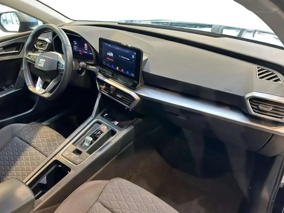 Gebraucht Seat Leon FR 150 PS (110 kW) 2024 Mitternachtsschwarz Kombi