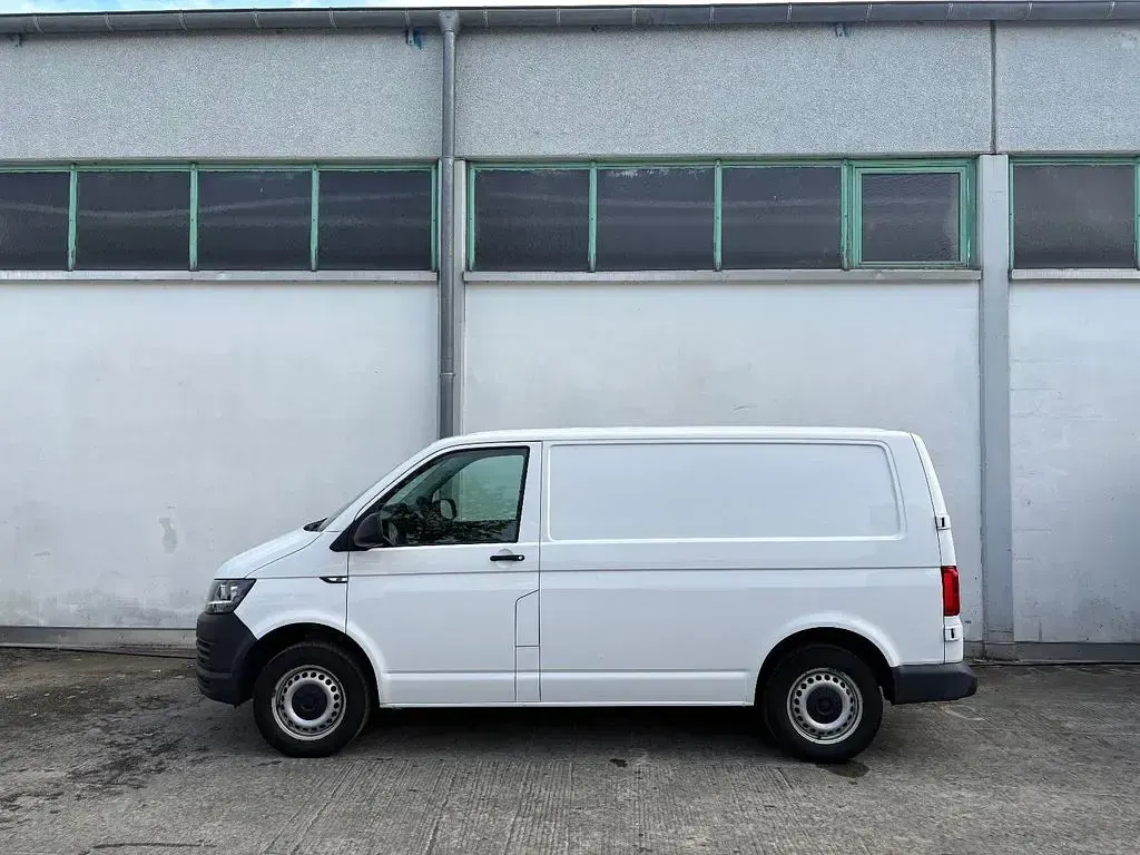 Gebraucht VW Transporter 150 PS (110 kW) 2019 Weiß Van