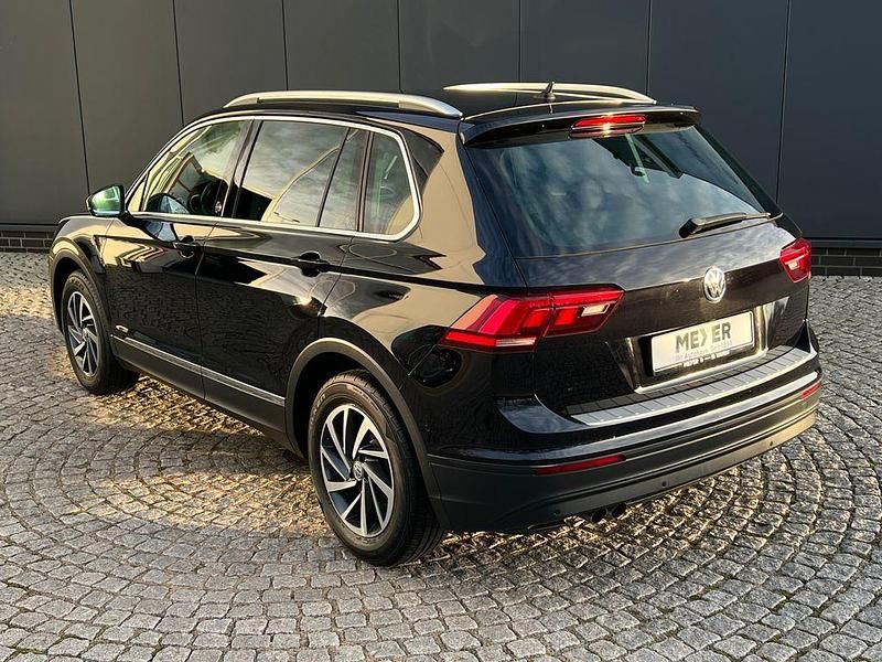 Gebraucht VW Tiguan Sound 150 PS (110 kW) 2017 Schwarz SUV
