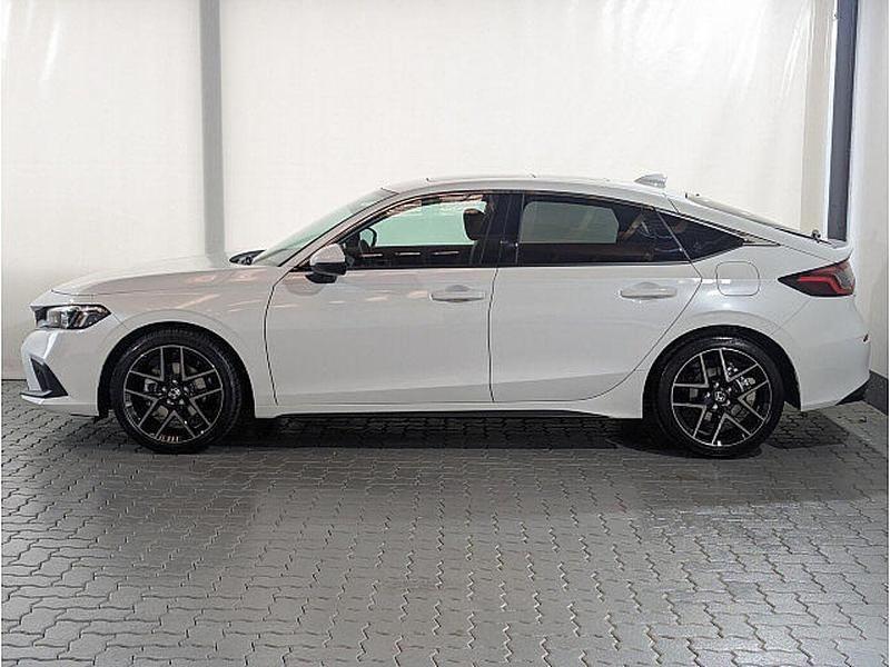 Gebraucht Honda Civic Advance 143 PS (105 kW) 2024 Platinum white Limousine