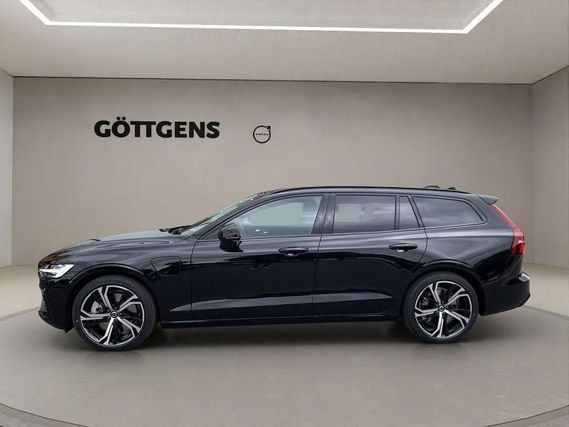 Neu Volvo V60 Plus 349 PS (256 kW) 2026 Schwarz Kombi