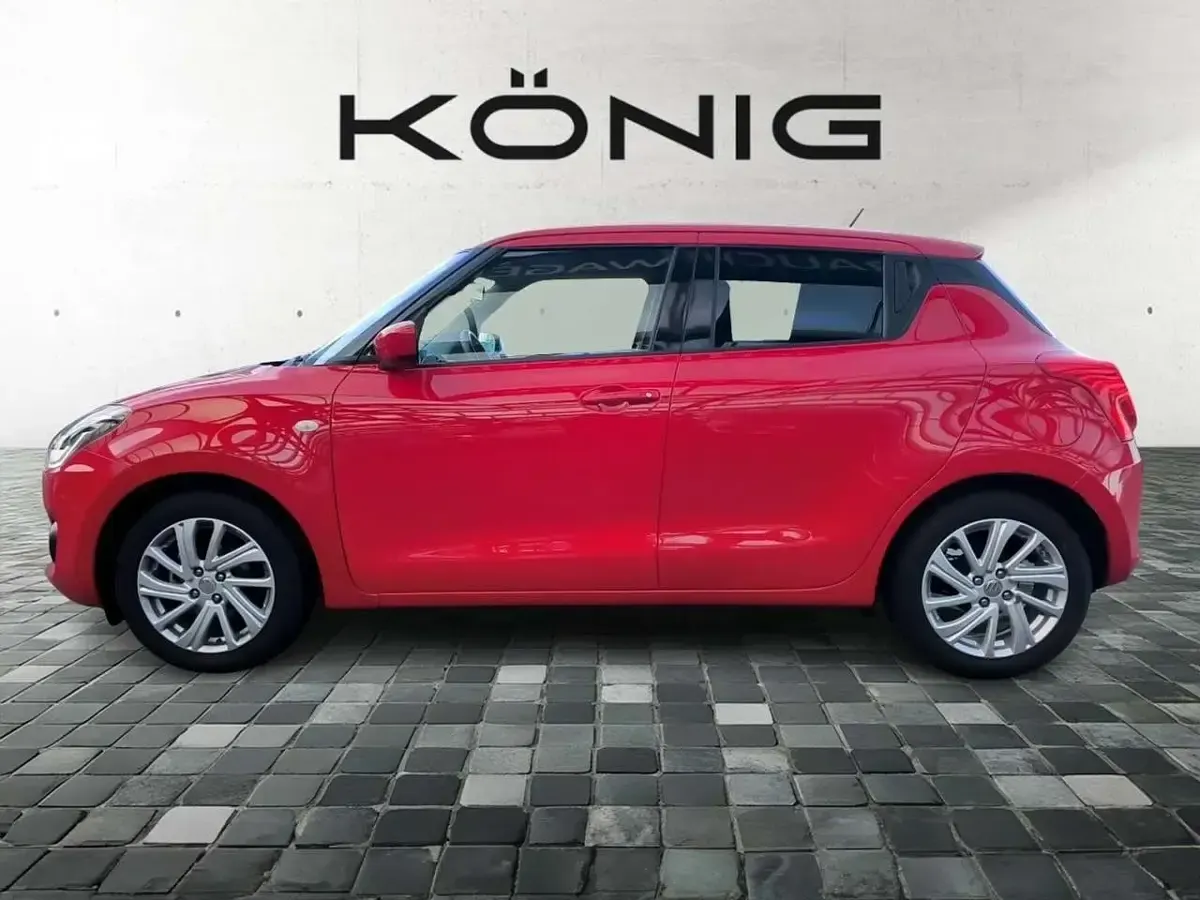 Gebraucht Suzuki Swift Comfort 83 PS (61 kW) 2023 Rot Kleinwagen