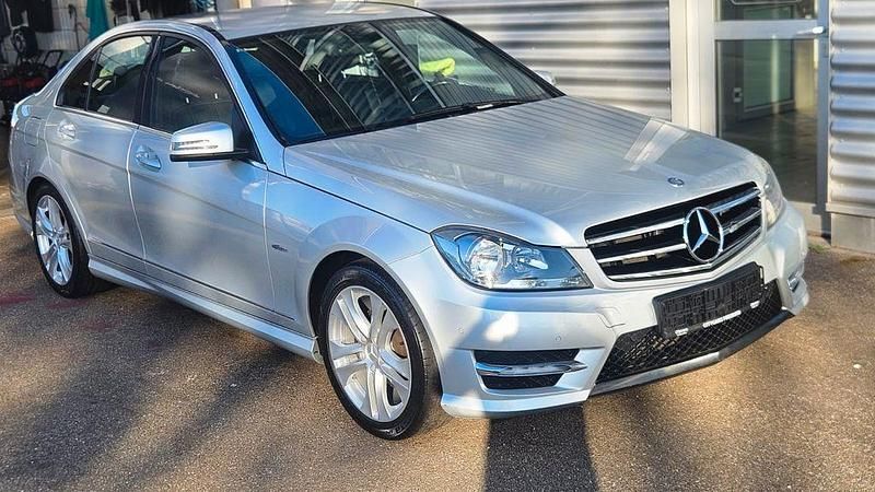 Gebraucht Mercedes C200 AMG 184 PS (135 kW) 2012 Silber Limousine