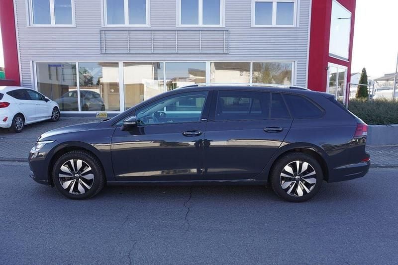 Gebraucht VW Golf VIII Move 150 PS (110 kW) 2023 Grau Kombi