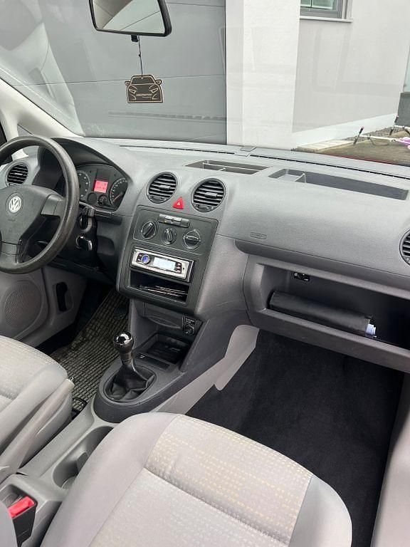 Gebraucht VW Caddy Style 80 PS (58 kW) 2009 Rot Van / Kleinbus