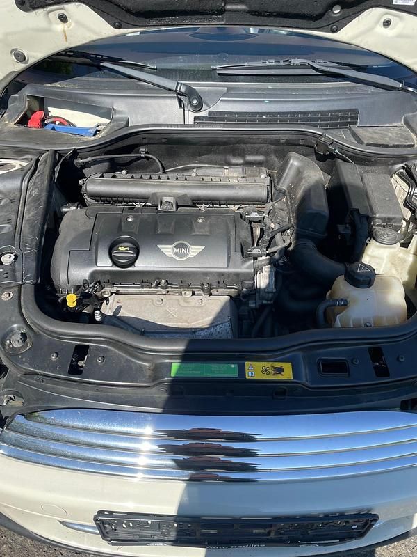 Second-hand Mini Cooper Cabriolet 2012 Alb Cabrio