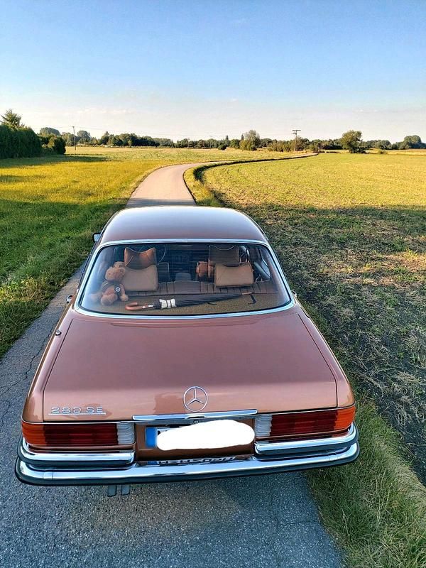 Gebraucht Mercedes E280 185 PS (136 kW) 1978 Gold Limousine