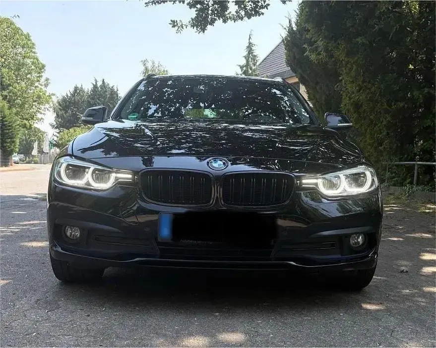 Gebraucht BMW 320 Advantage 190 PS (139 kW) 2016 Schwarz Kombi