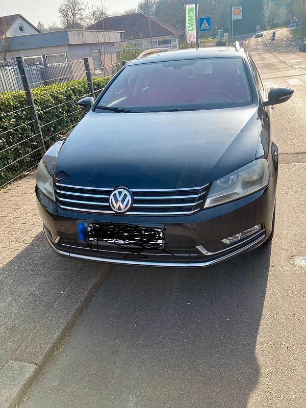 Gebraucht VW Passat Highline 140 PS (102 kW) 2011 Schwarz Kombi
